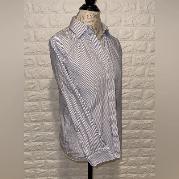 Calvin Klein Women’s Classic Blue and White Striped Shirt - Picture 2 of 8
